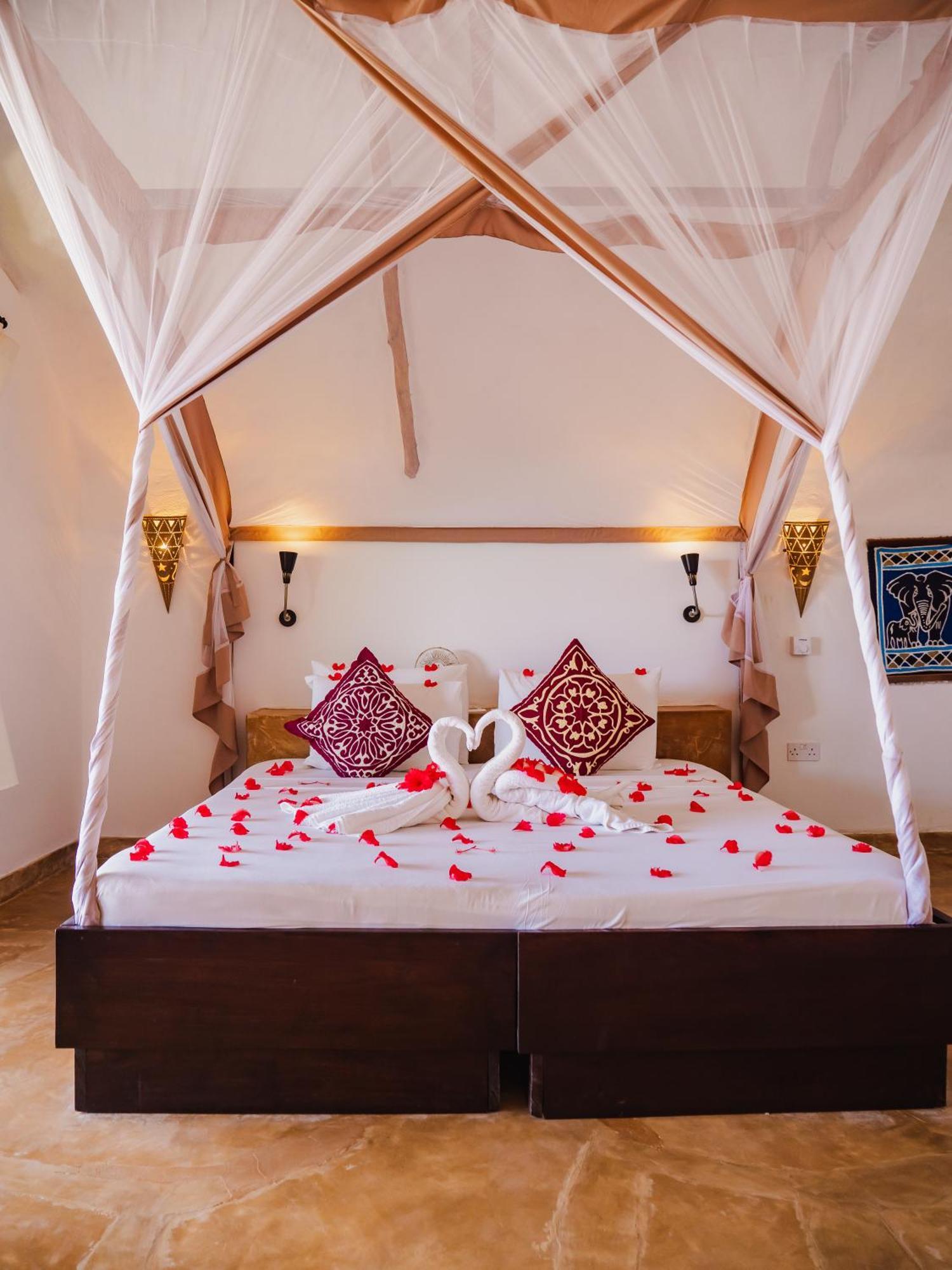 Sunshine Bay Zanzibar Hotel 4*